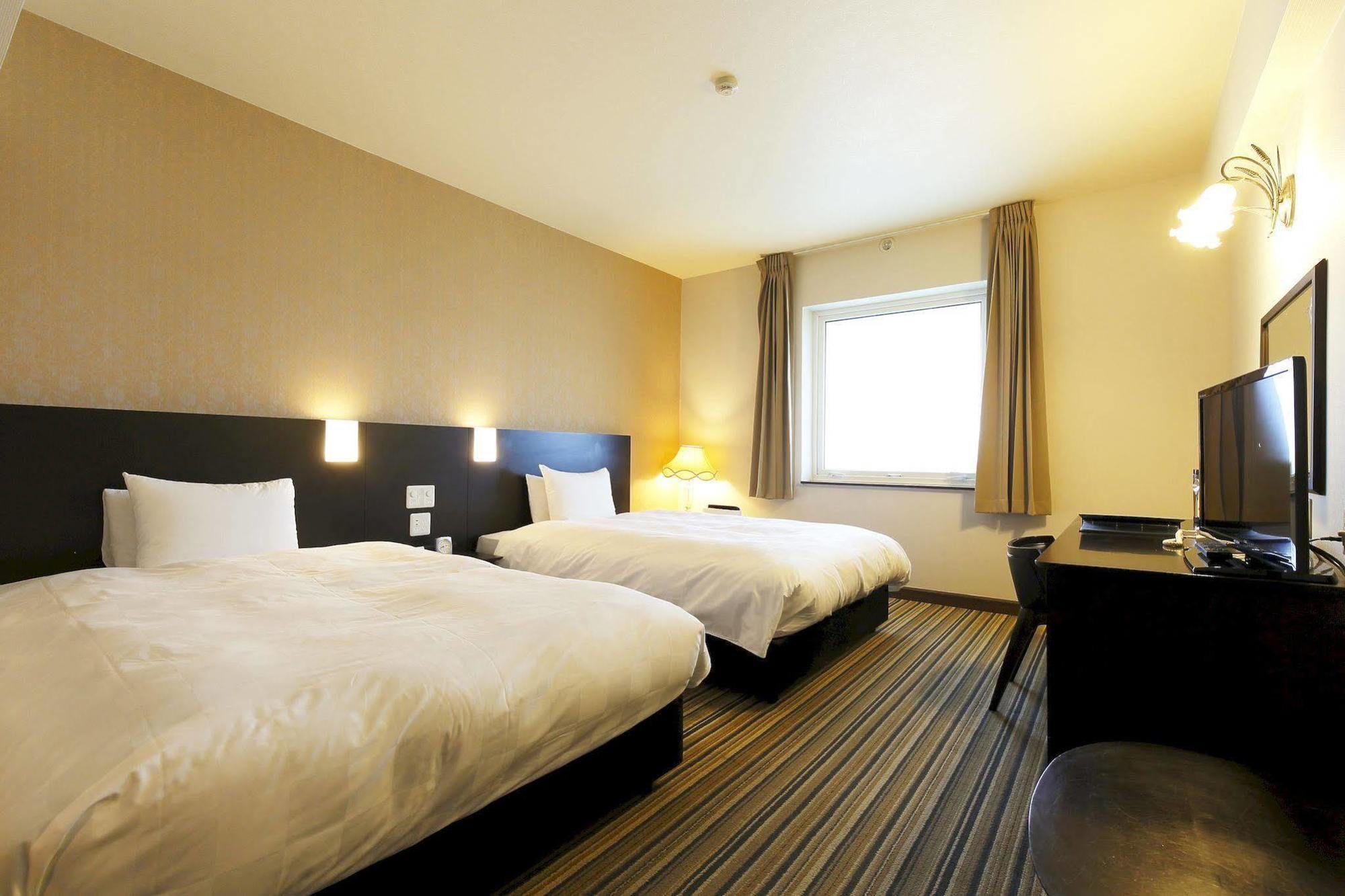 Spring Sunny Hotel Nagoya Tokoname Bagian luar foto