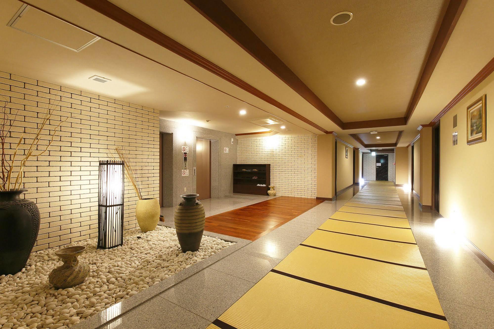 Spring Sunny Hotel Nagoya Tokoname Bagian luar foto